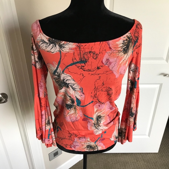 Free People Tops - Stretchy forgiving Free People Medium